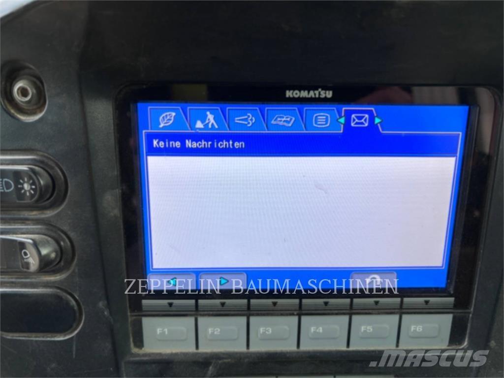 Komatsu D61PX 크롤러 도저