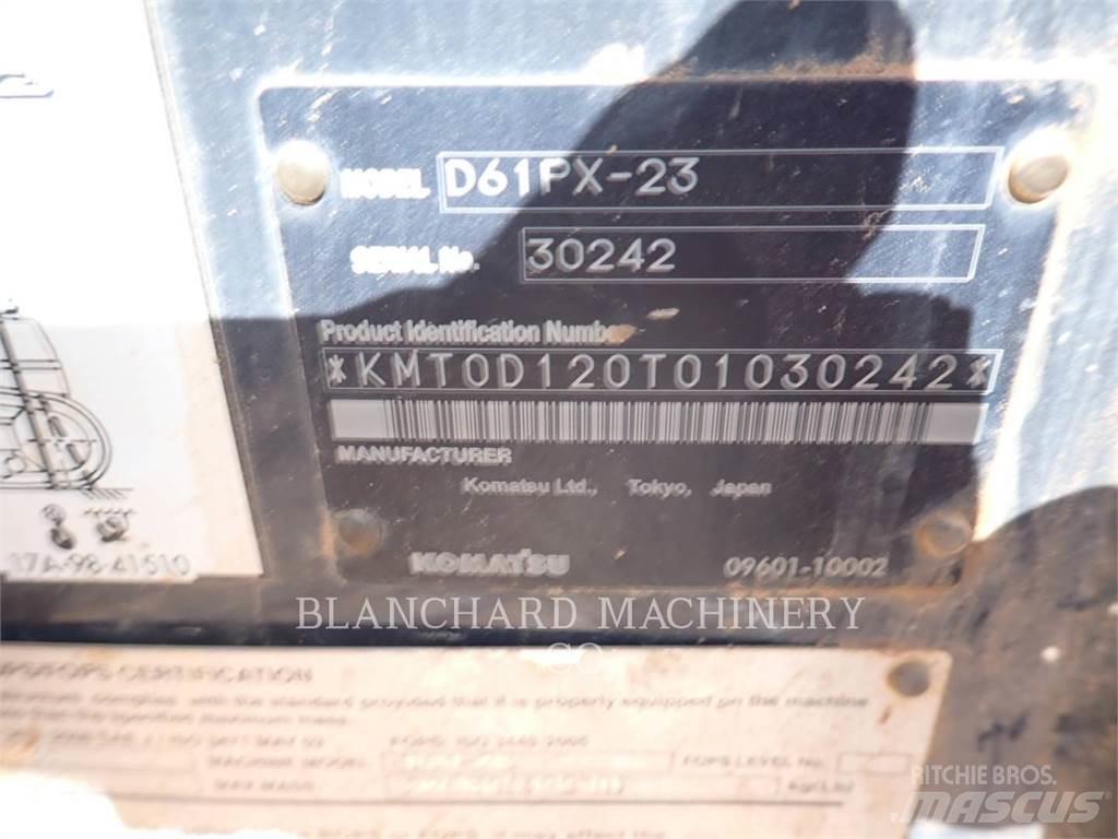 Komatsu D61PX-23 크롤러 도저