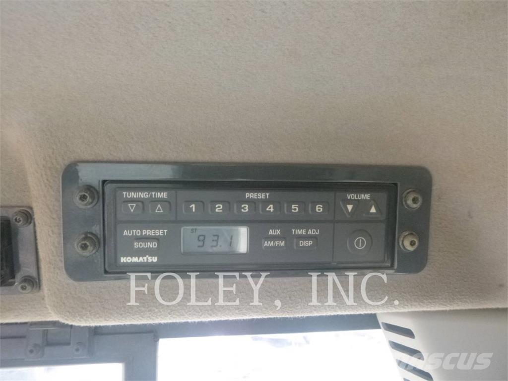 Komatsu D61PX1-23 크롤러 도저