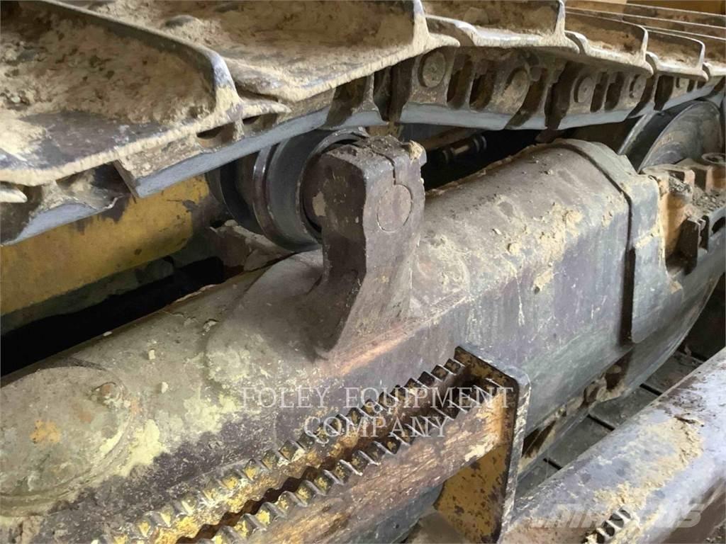 Komatsu D65EX17 크롤러 도저