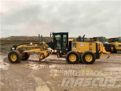 Komatsu GD655 그레이더