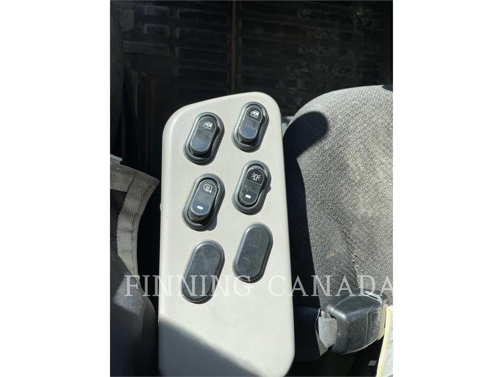 Komatsu HD605-8 연결식 홀러