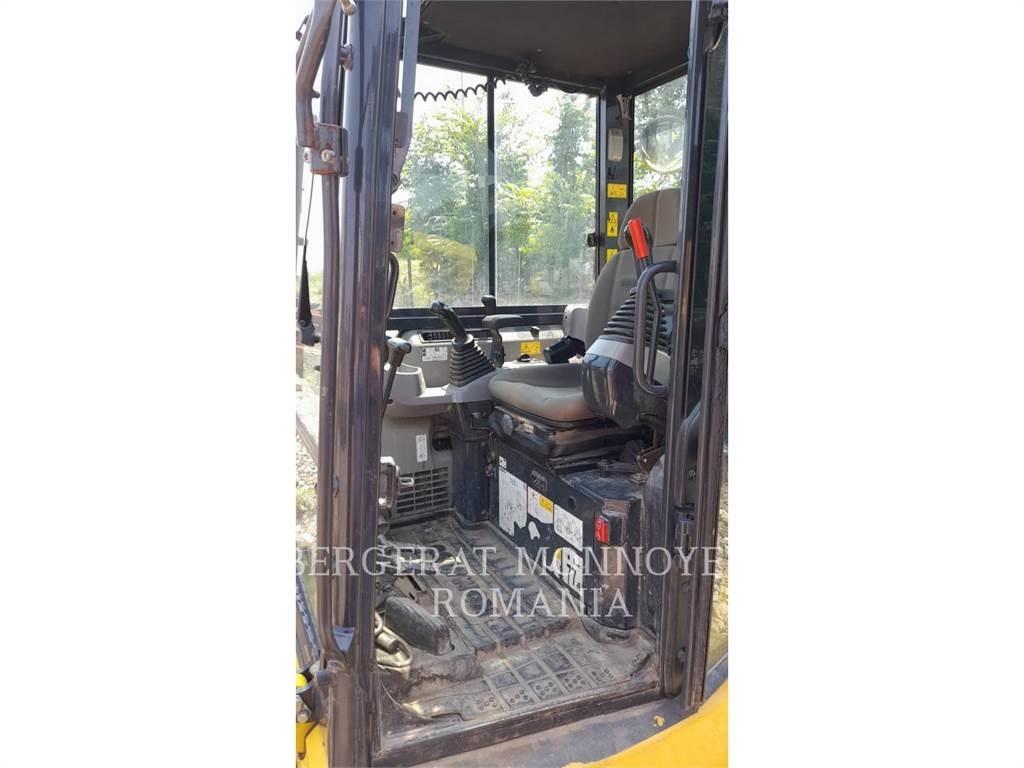 Komatsu PC45MR 소형 굴삭기 7톤 미만