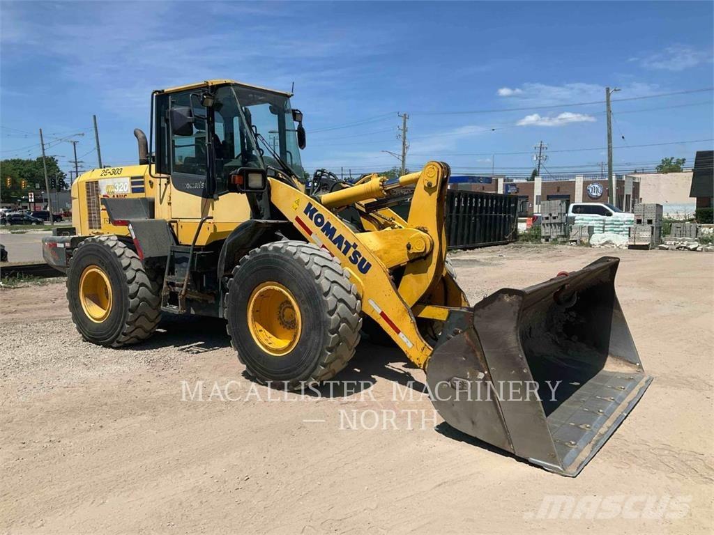 Komatsu WA320-7  휠로우더