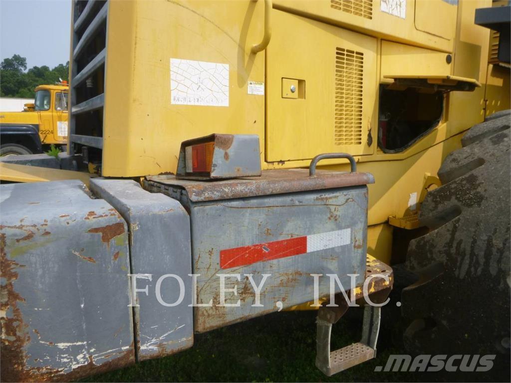 Komatsu WA500-3  휠로우더