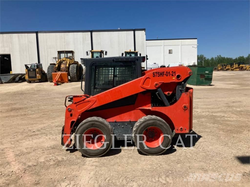 Kubota SSV75  스키드로더