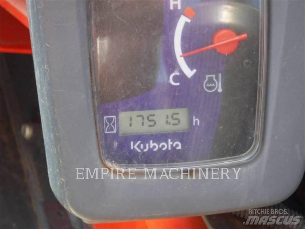 Kubota SSV75  스키드로더