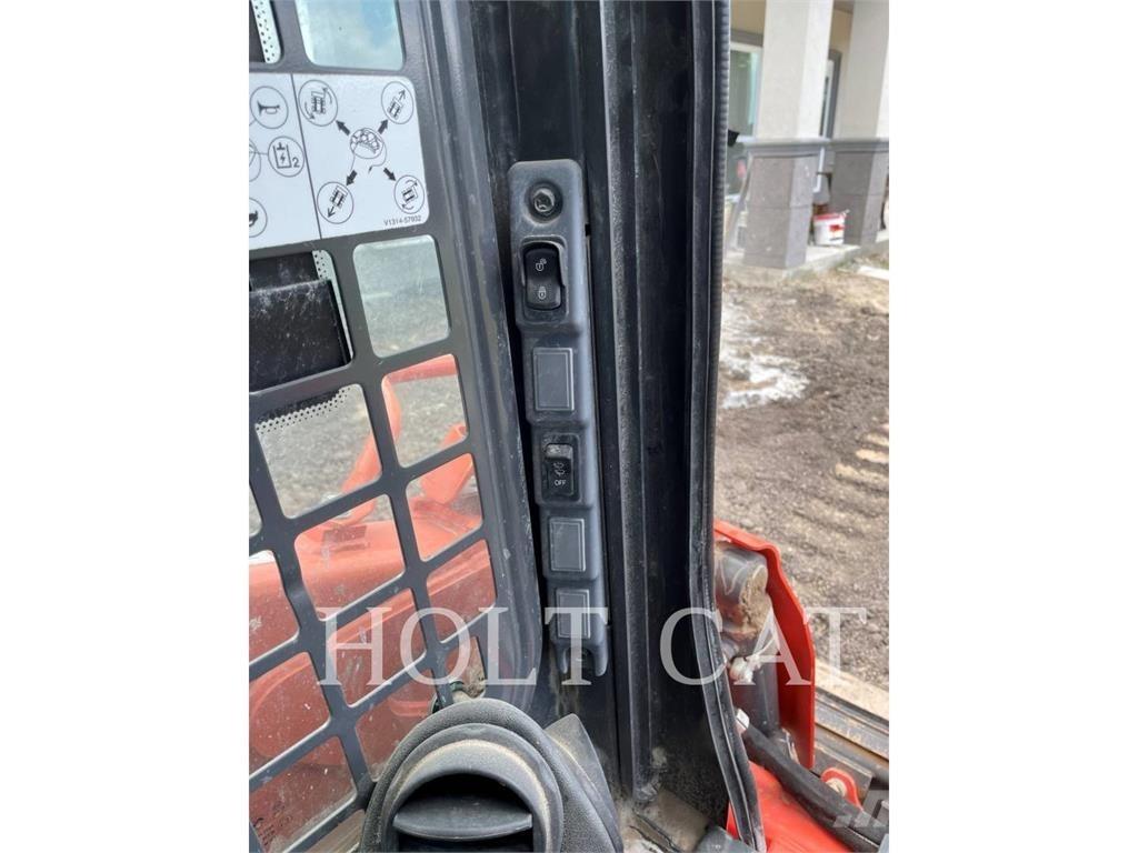 Kubota SSV75  스키드로더