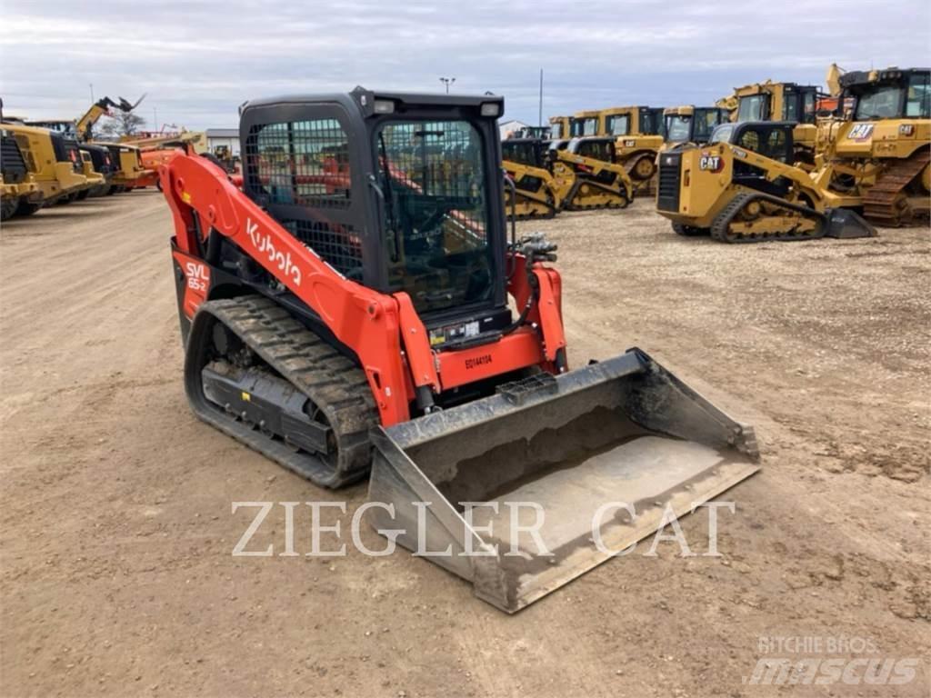 Kubota SVL65-2 궤도식 로우더