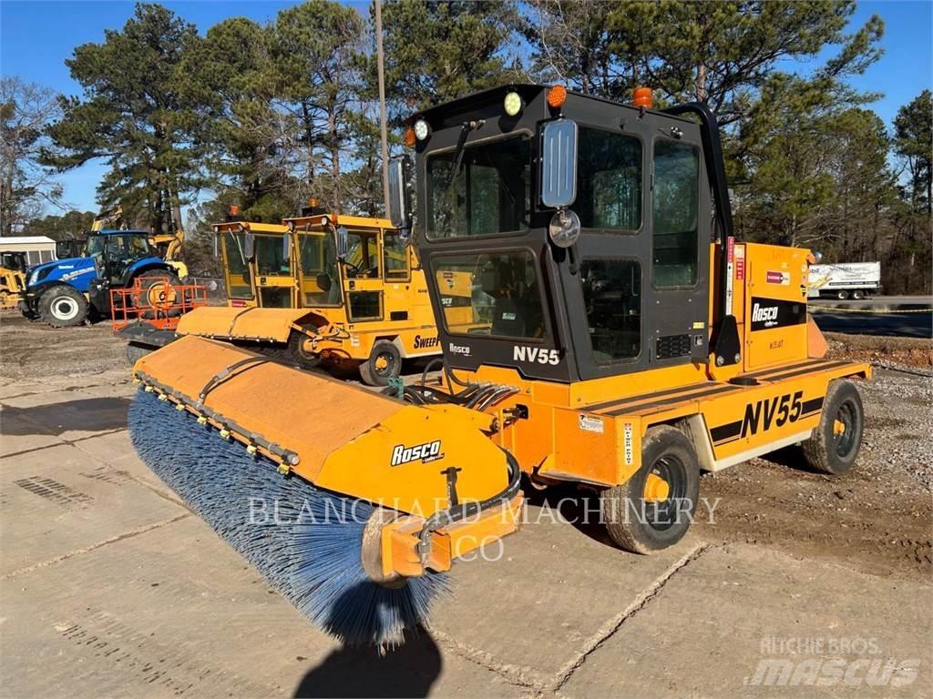 LeeBoy NV55 BROOM 도로 청소차