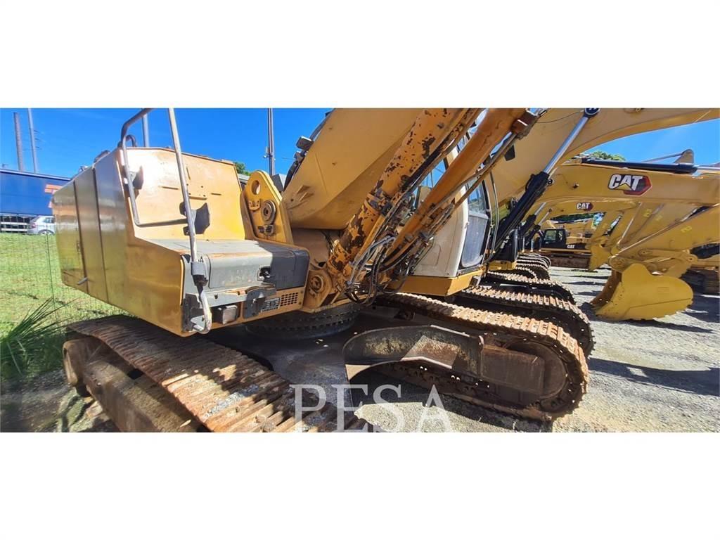 Liebherr 944 대형 굴삭기 29톤 이상