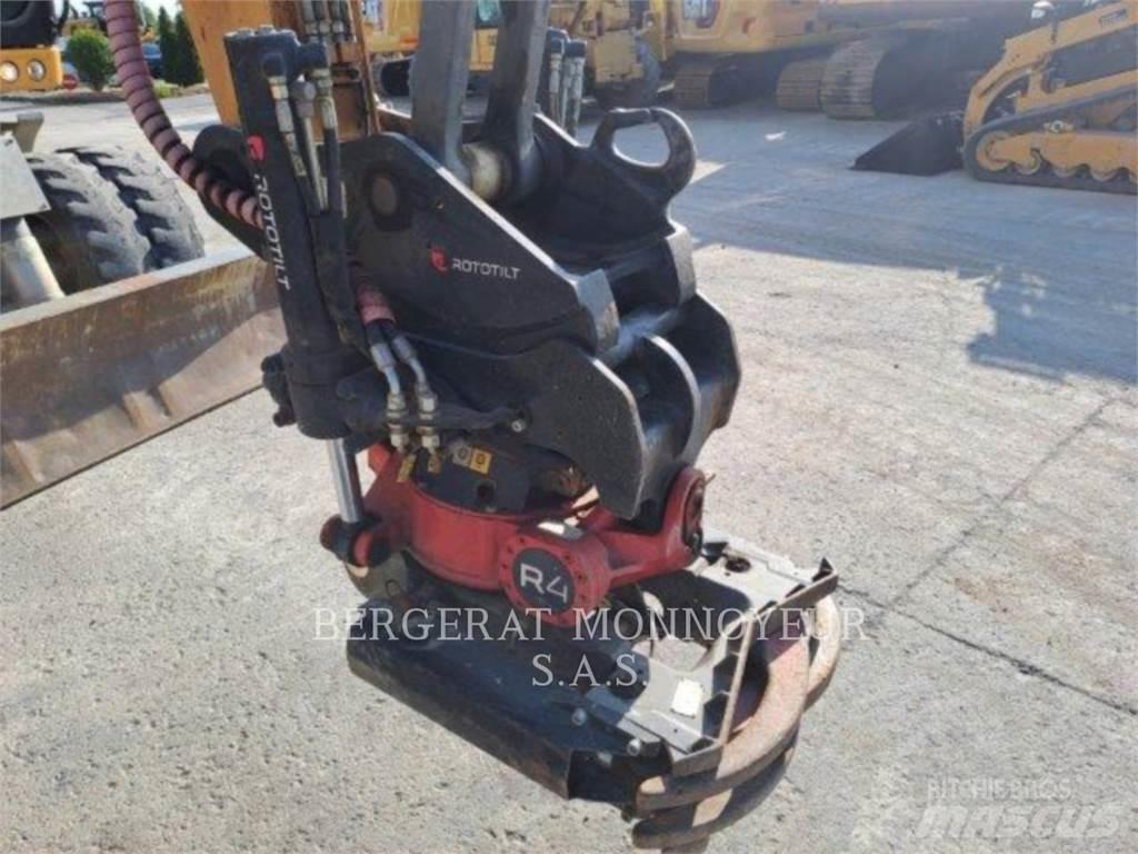 Liebherr A913  휠 굴삭기