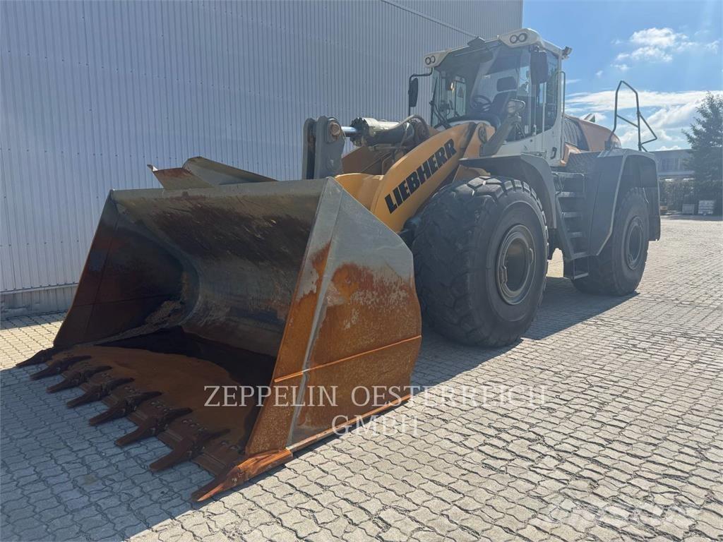 Liebherr L586  휠로우더
