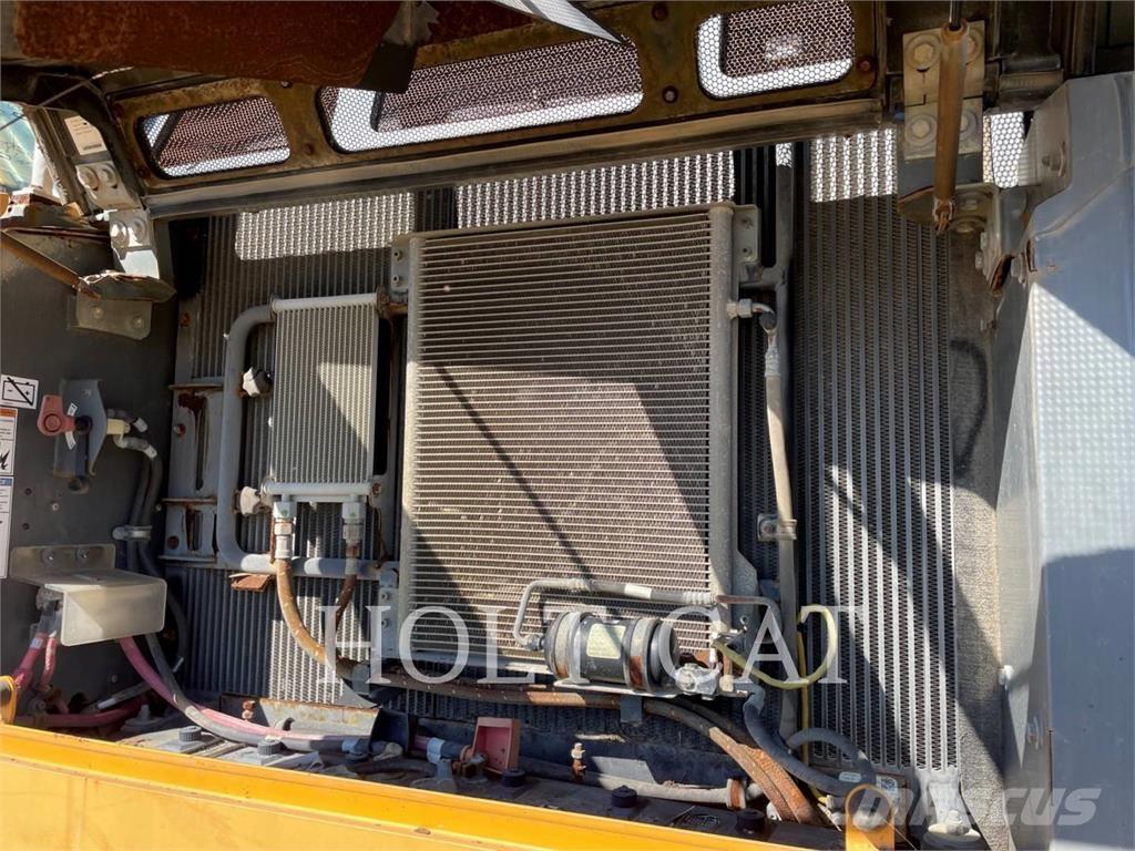 Liebherr R924LC 대형 굴삭기 29톤 이상