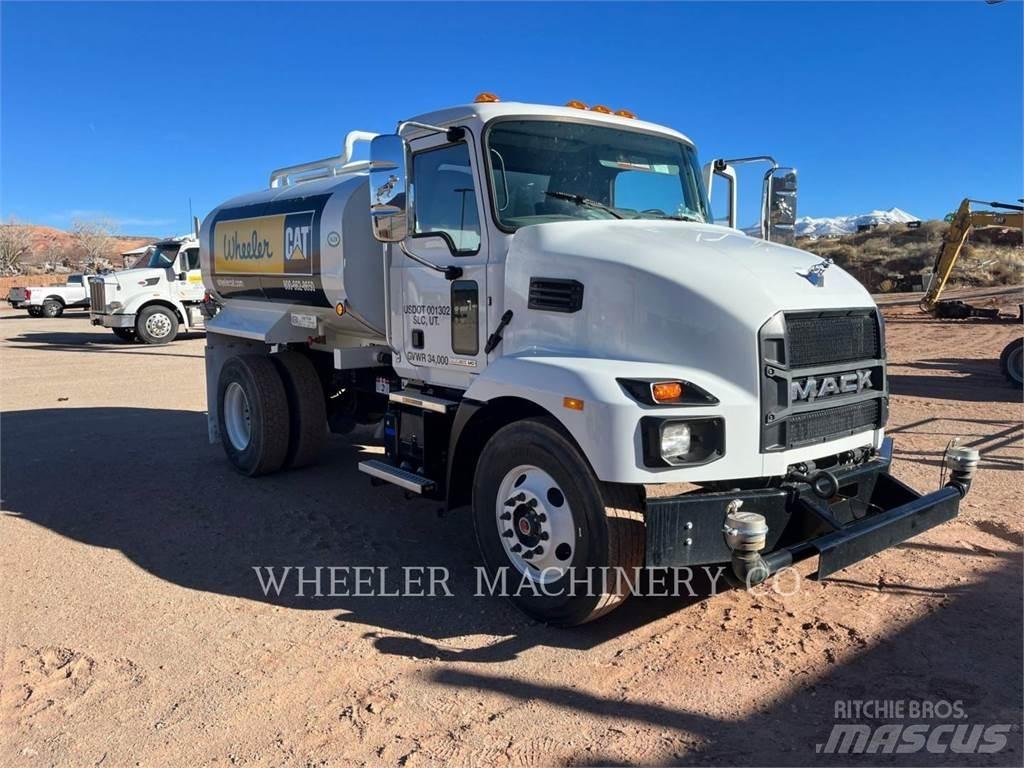 Mack WT2000 A 탱커 트럭