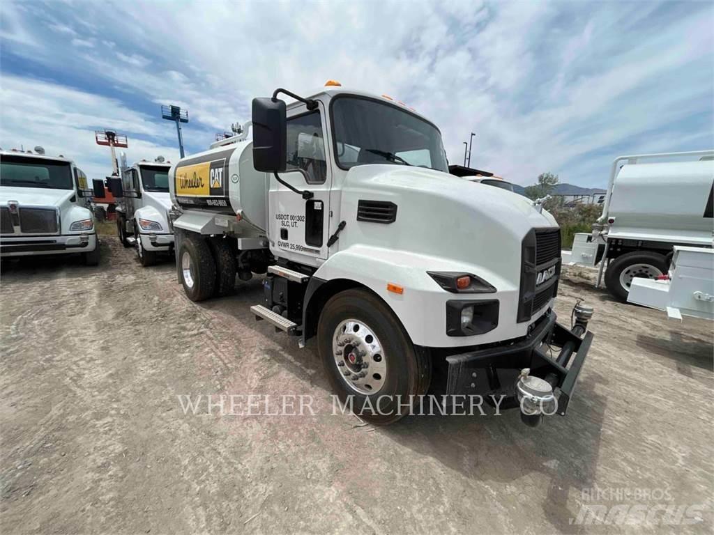 Mack WT2000 A 탱커 트럭