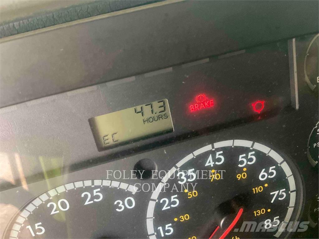 Manitex 2892C 기타 트럭