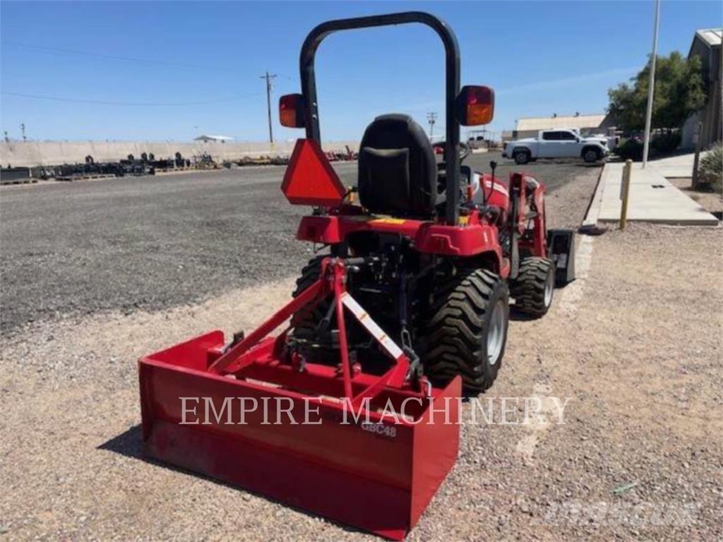 Massey Ferguson GC1723E 트랙터