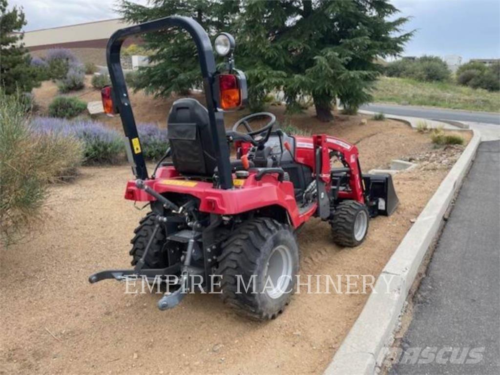 Massey Ferguson GC1725M 트랙터