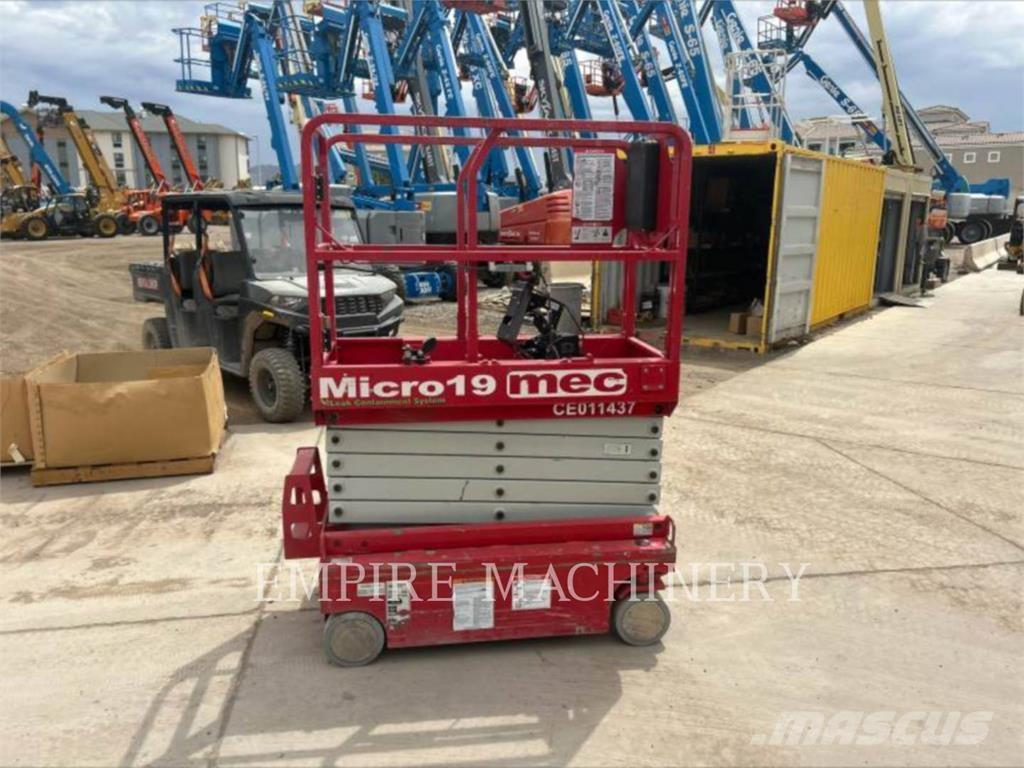 MEC MICRO 19 관절형 전동이동 리프트
