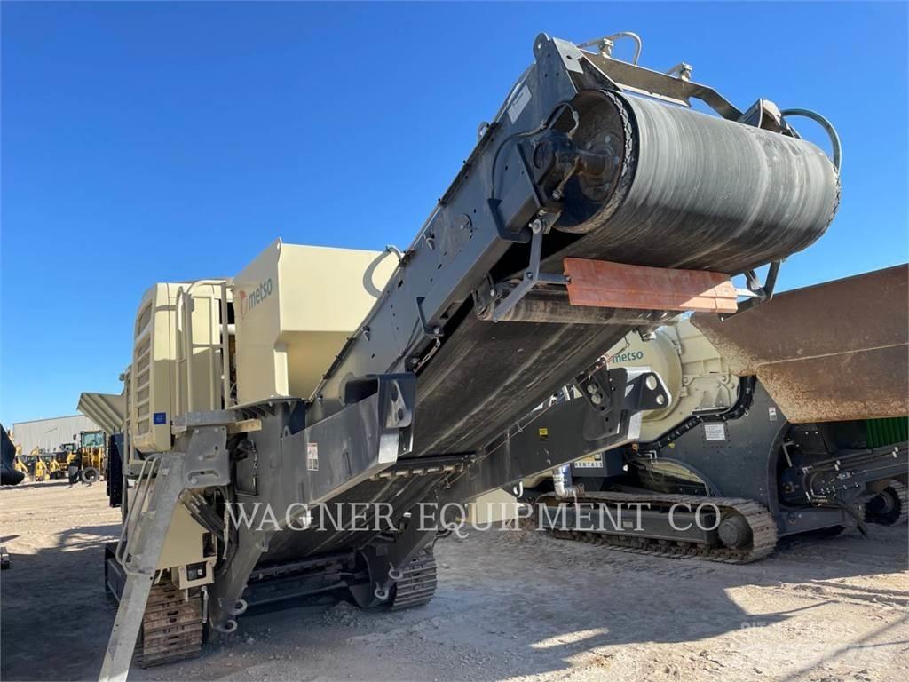 Metso LT300HP 이동식 분쇄기