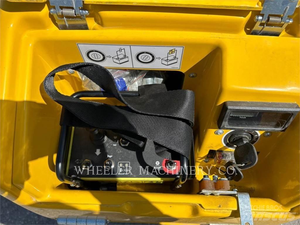 MultiQuip RX1575 트윈 드럼 롤러