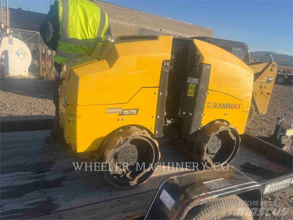 MultiQuip RX1575 트윈 드럼 롤러