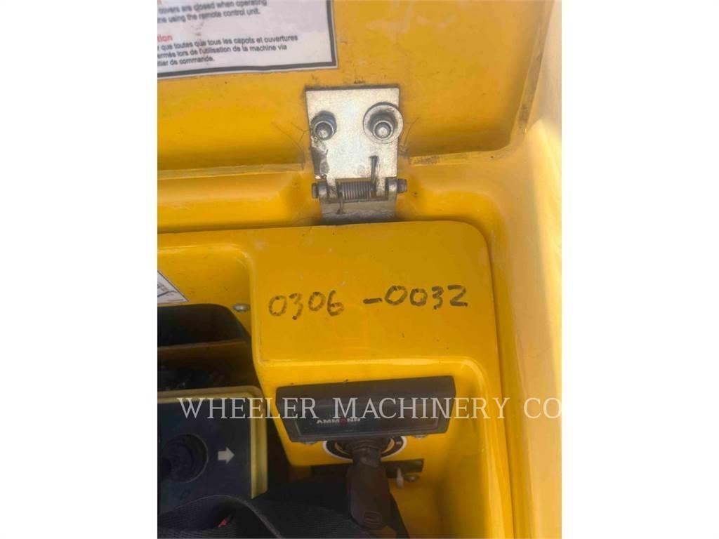 MultiQuip RX1575 트윈 드럼 롤러