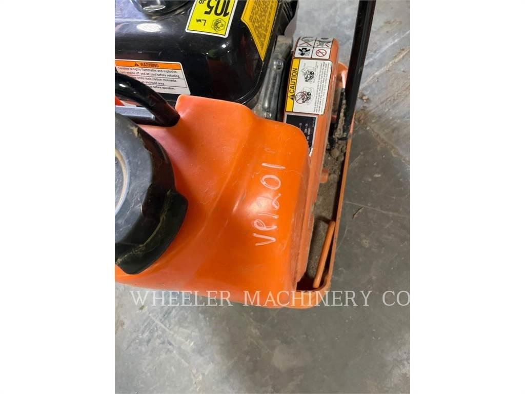 MultiQuip VP MVC82 진동롤러