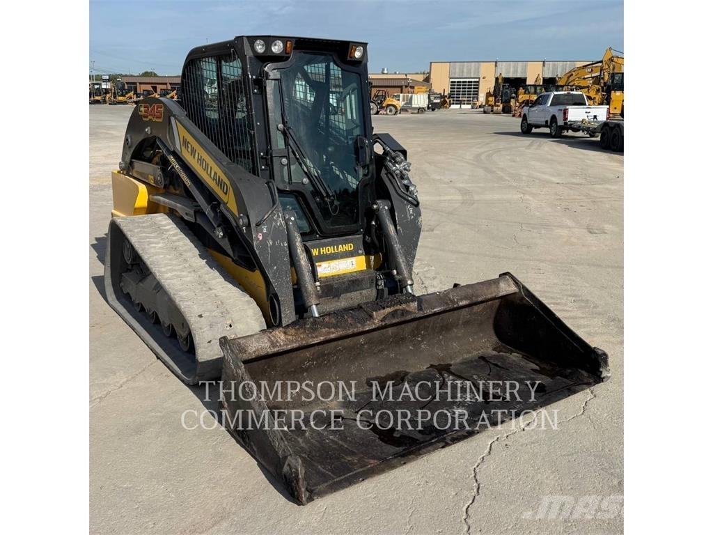 New Holland C345 궤도식 로우더
