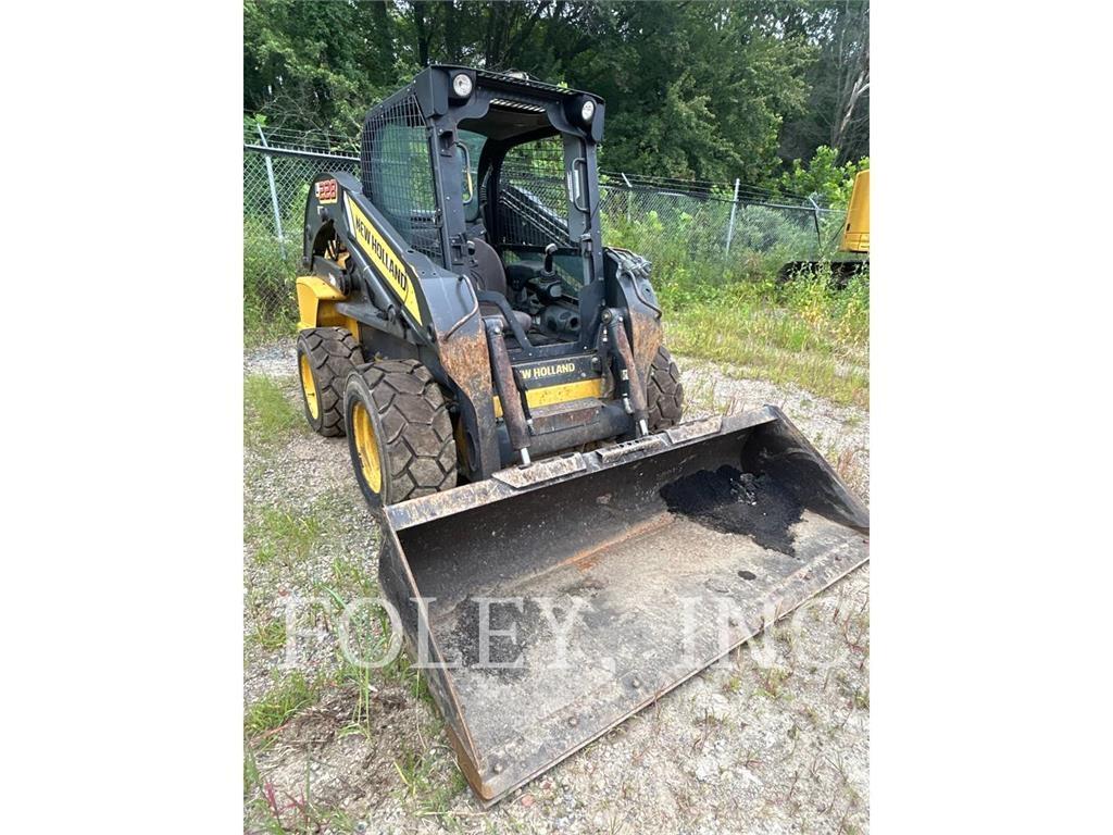 New Holland L228  스키드로더