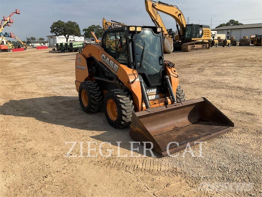 New Holland SV250  스키드로더