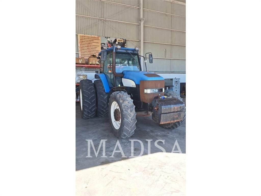 New Holland TM7030 트랙터