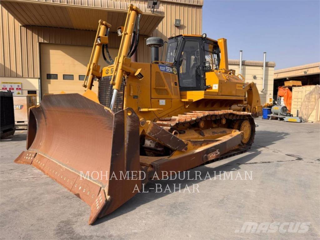 SEM MACHINERY SEM 832F 크롤러 도저