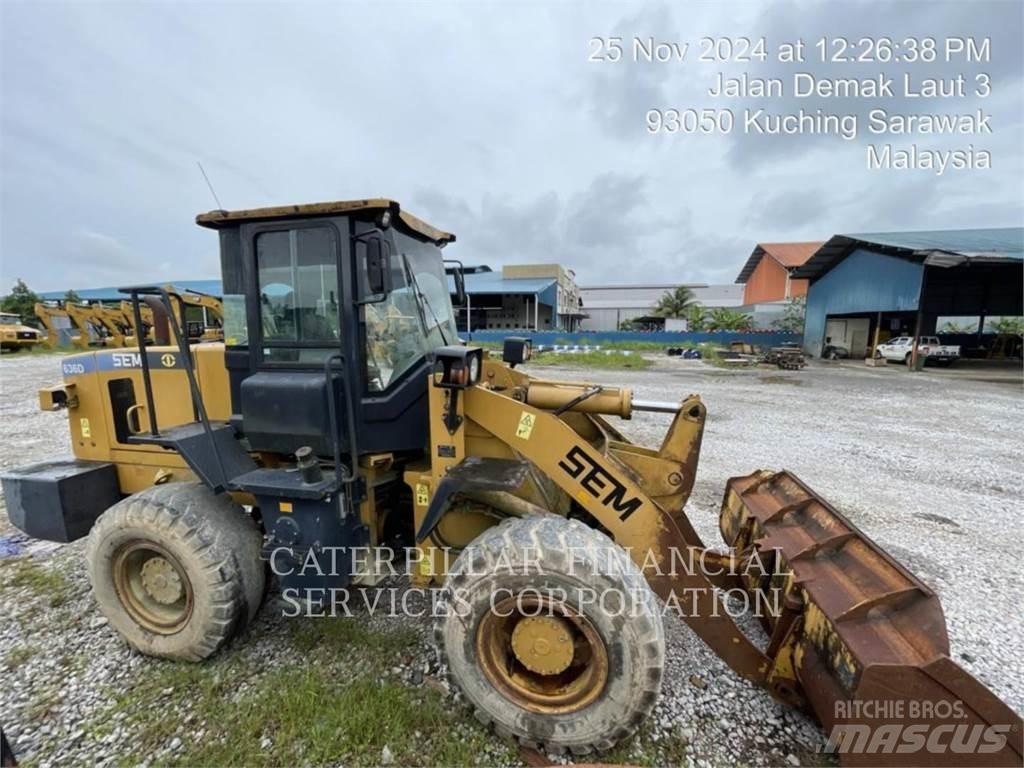 SEM MACHINERY SEM636D  휠로우더