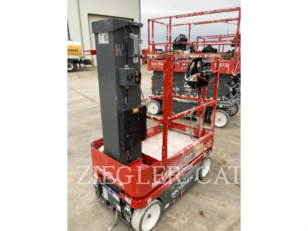 Skyjack SJ12 가위형 리프트