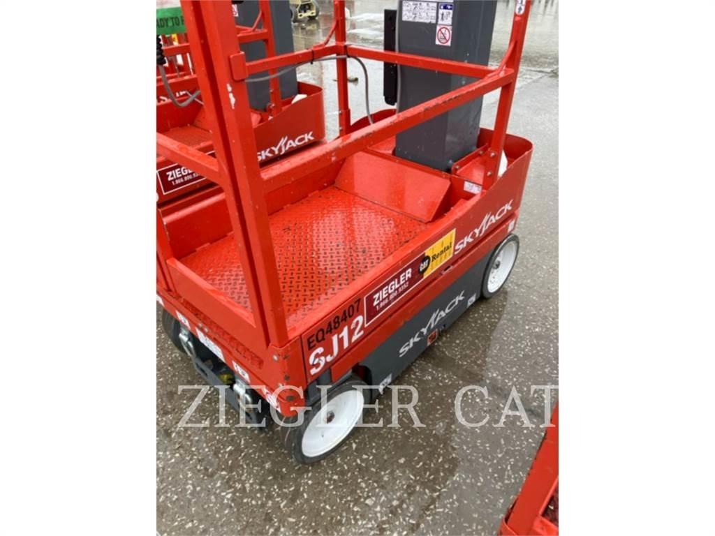 Skyjack SJ12 가위형 리프트