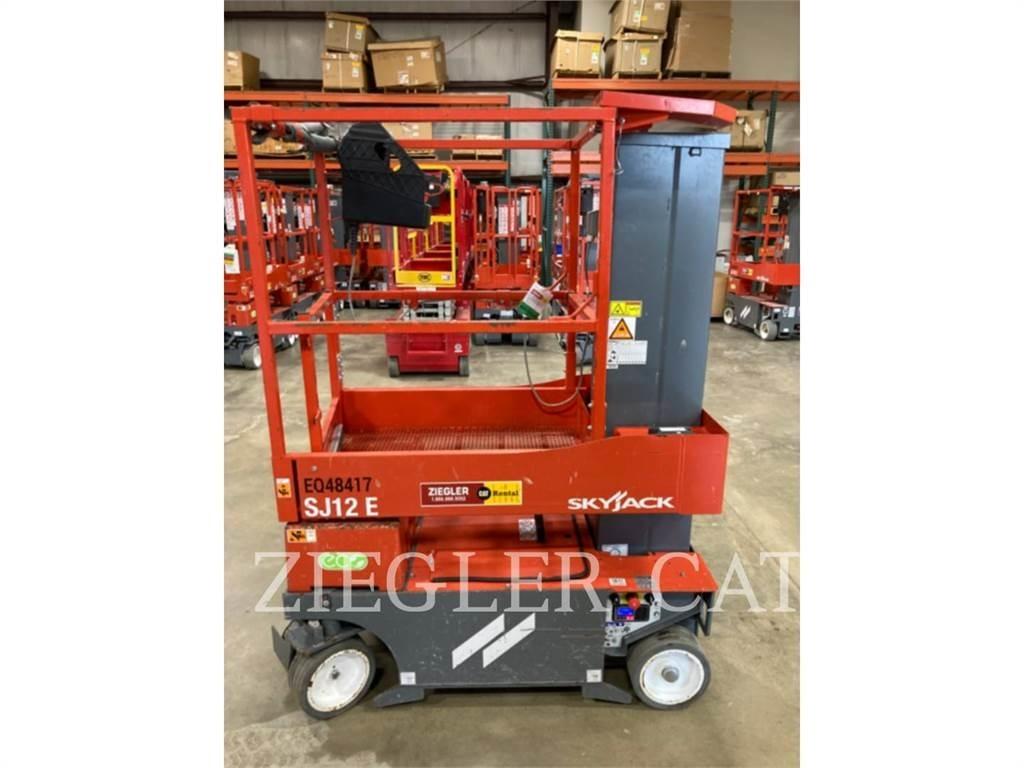 Skyjack SJ12 가위형 리프트