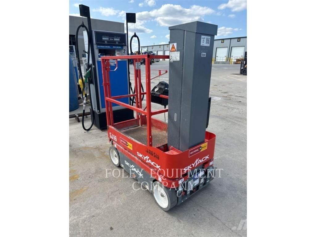Skyjack SJ16 가위형 리프트