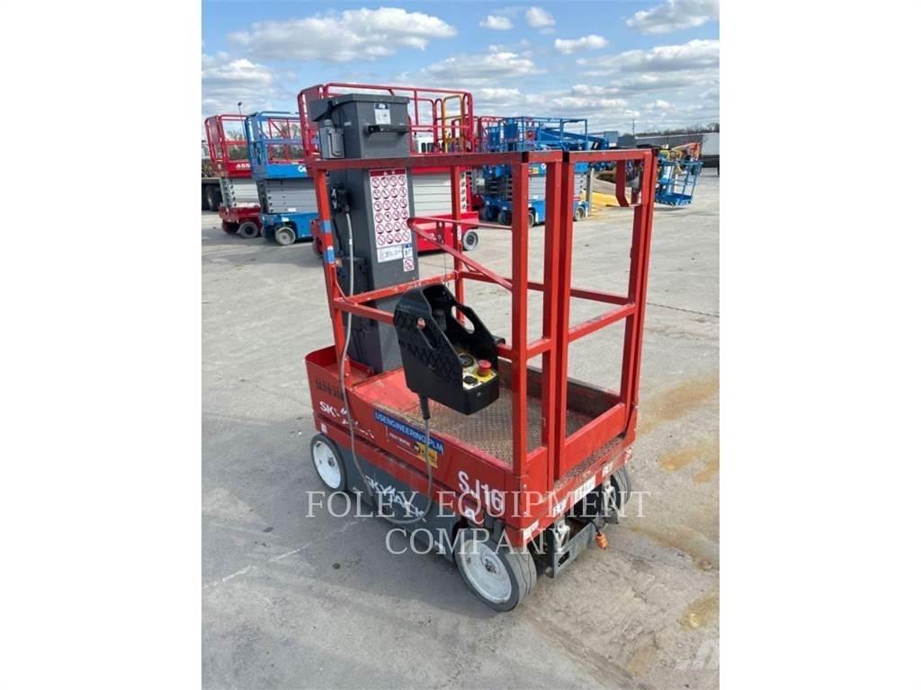 Skyjack SJ16 가위형 리프트