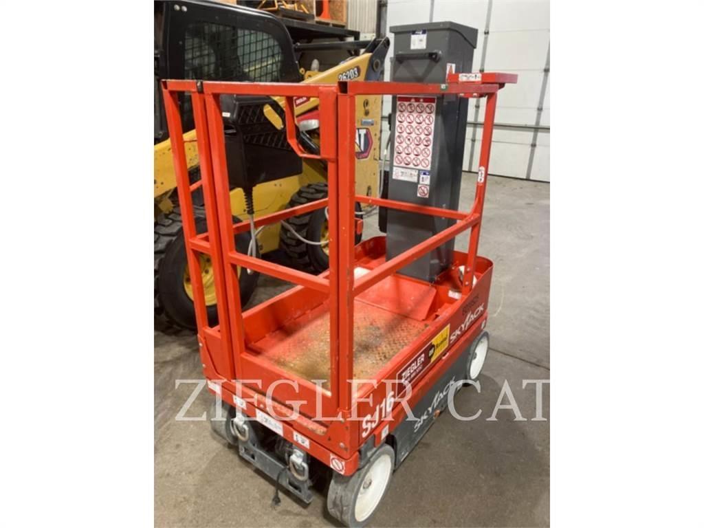 Skyjack SJ16 가위형 리프트