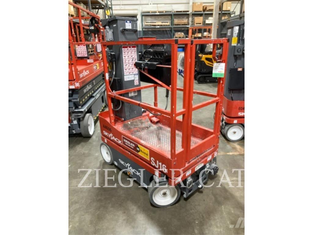 Skyjack SJ16 가위형 리프트