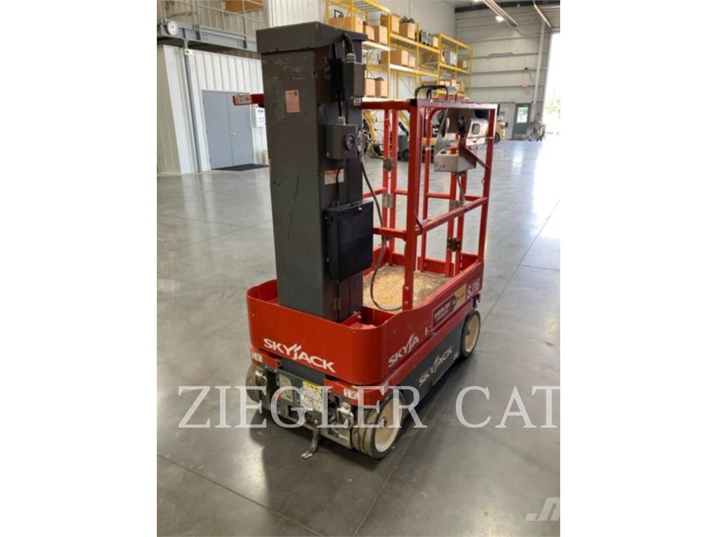 Skyjack SJ16 가위형 리프트
