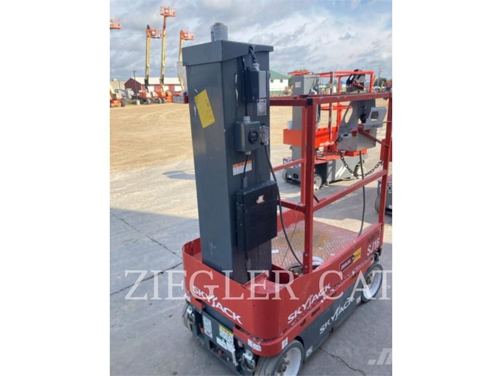 Skyjack SJ16 가위형 리프트