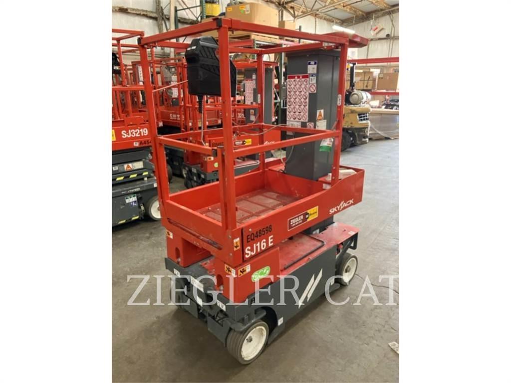 Skyjack SJ16E 가위형 리프트