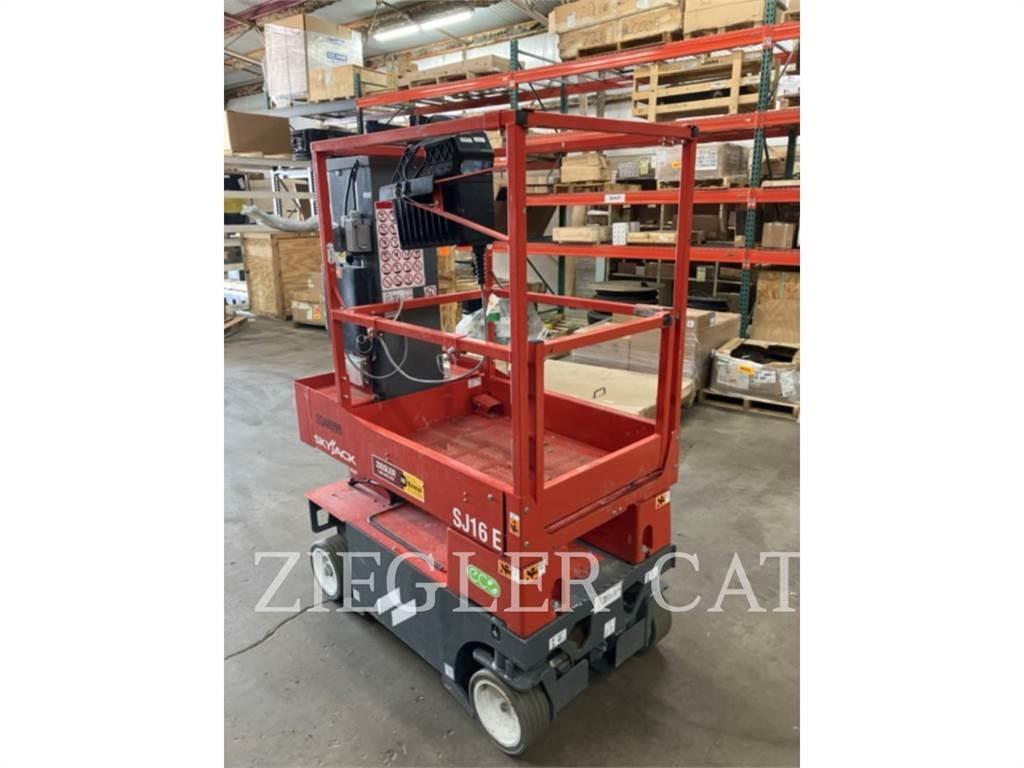 Skyjack SJ16E 가위형 리프트