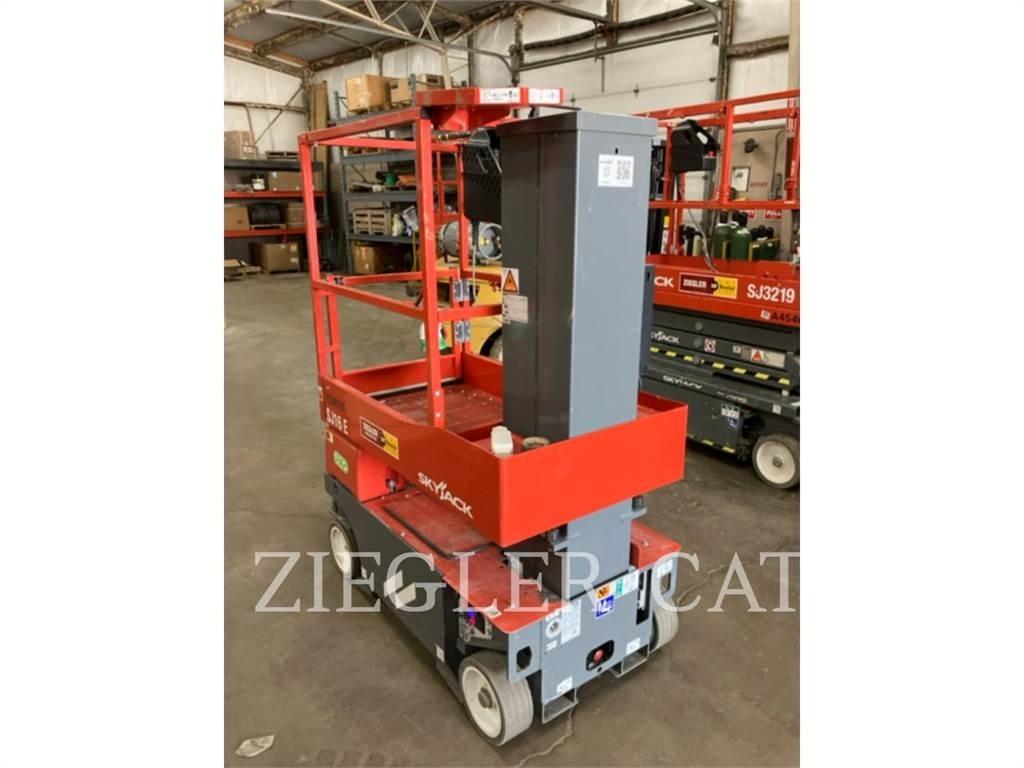 Skyjack SJ16E 가위형 리프트