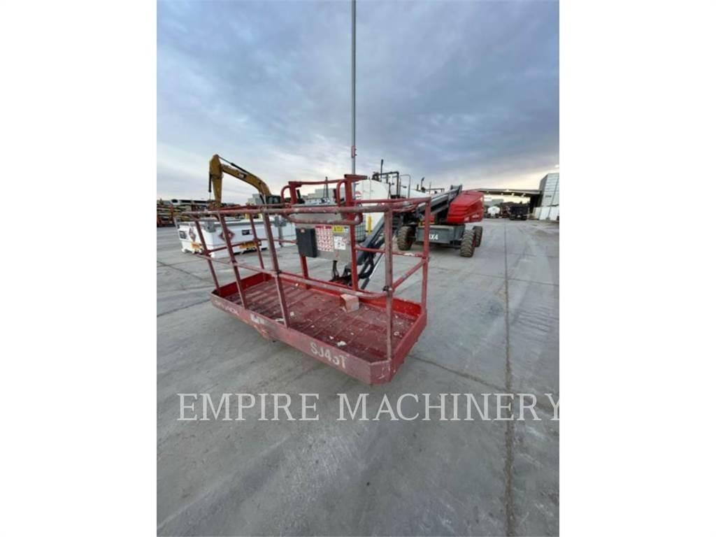 Skyjack SJ45T 관절형 전동이동 리프트