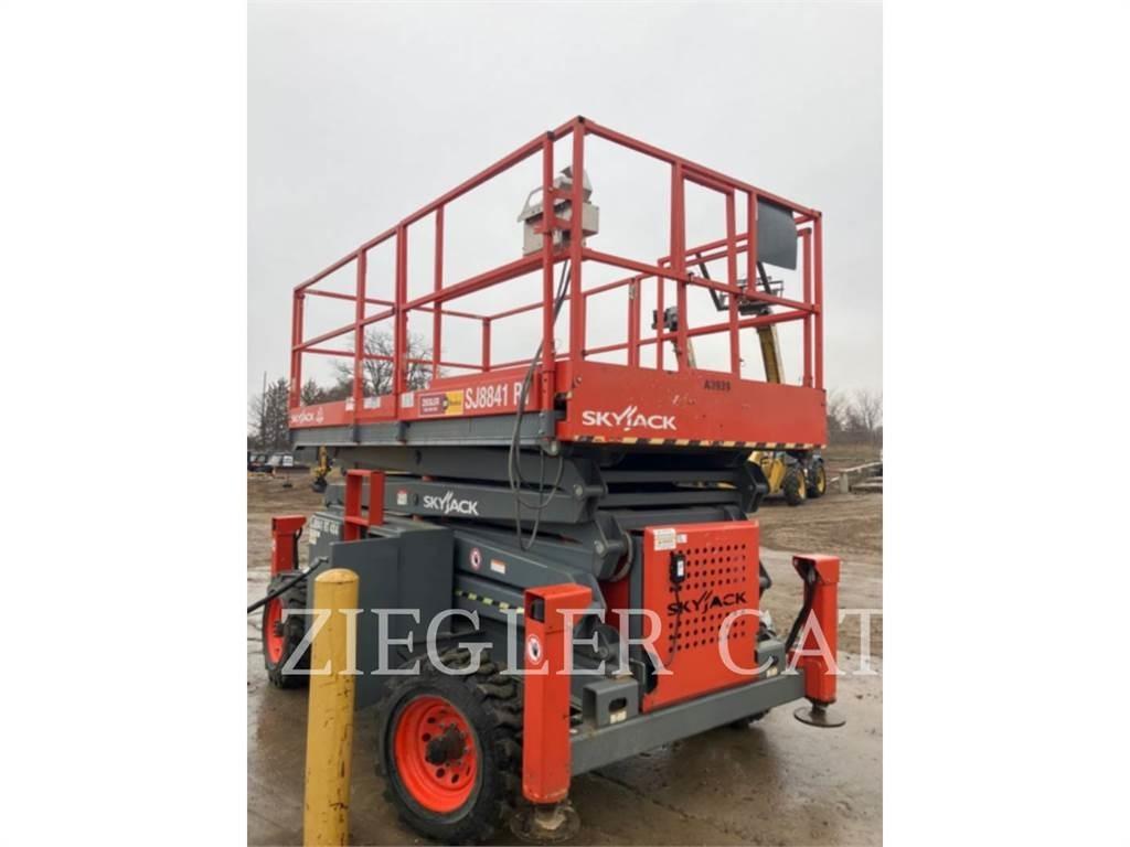 Skyjack SJ8841 가위형 리프트