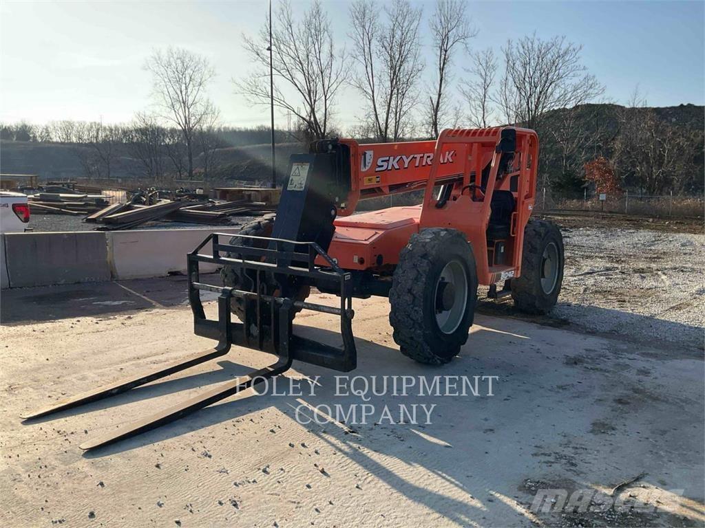 SkyTrak 8042 텔러 핸들러